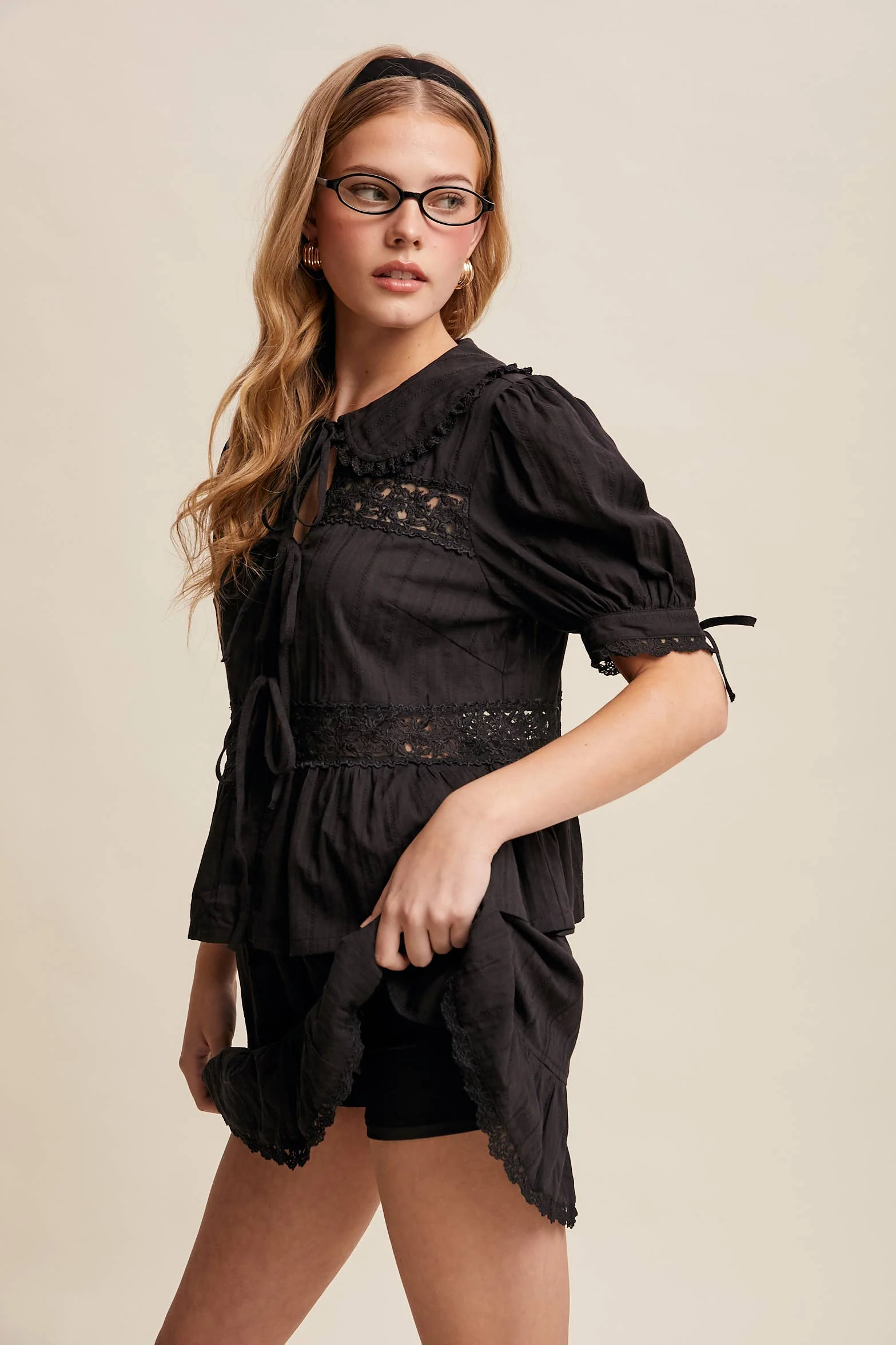 Tie-Front Lace Blouse - Image 19