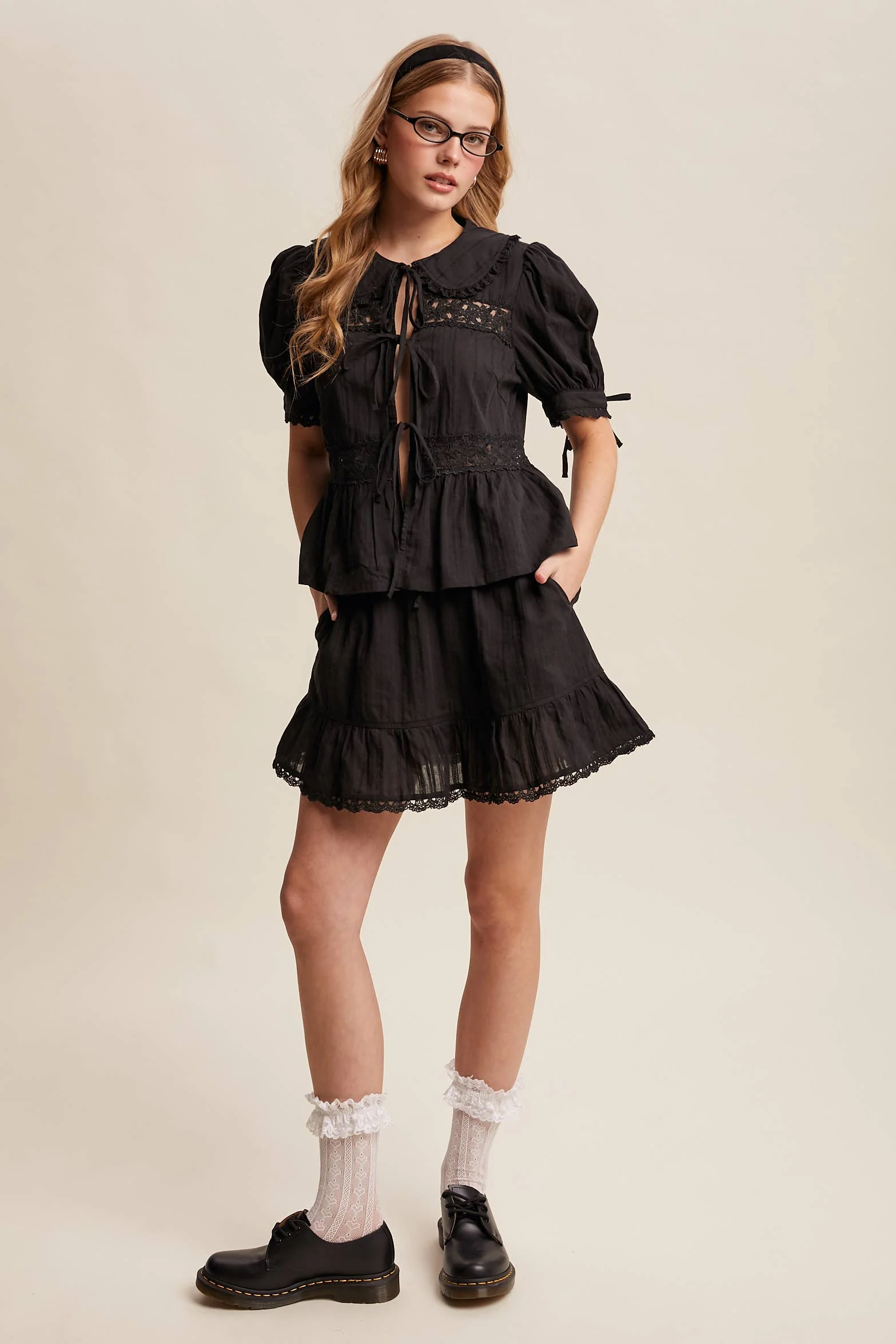 Tie-Front Lace Blouse - Image 20