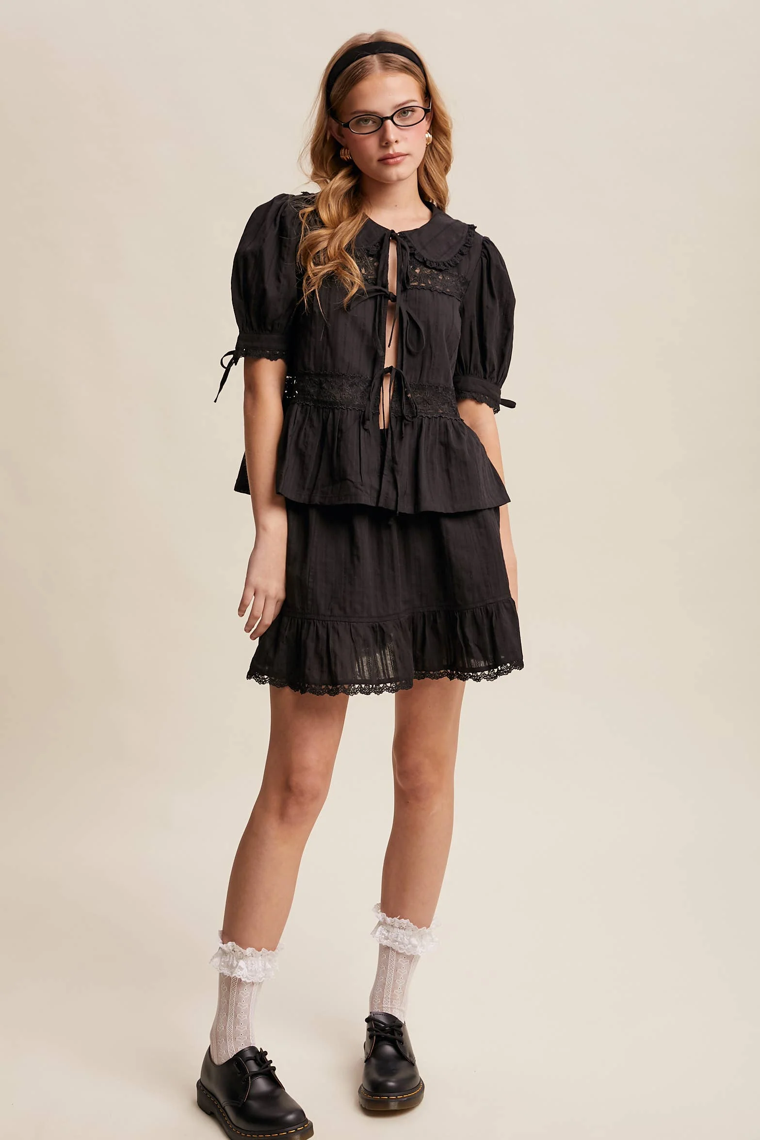 Tie-Front Lace Blouse - Image 22